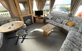 Grouse 54, Scratby - California Cliffs, Parkdean, Sleeps 6, Pet Friendly, Bed Linen, Towels And Wi-Fi Included