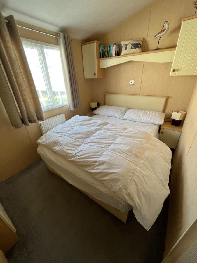 Grouse 54: Pet-Friendly Seaside Retreat at California Cliffs Villa Scratby Exterior photo